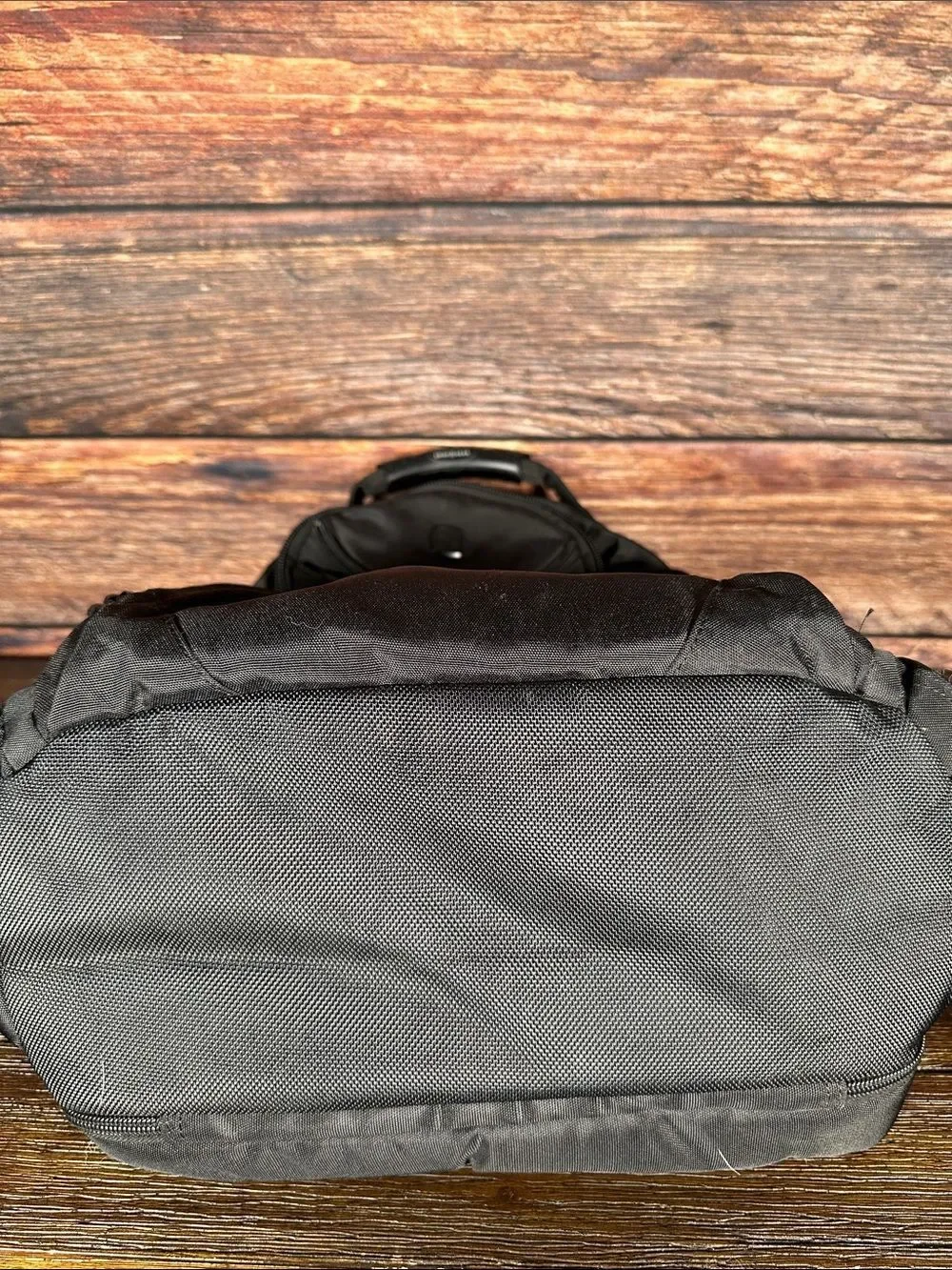 SwissGear Black Men's Everyday Travel & Laptop Backpack